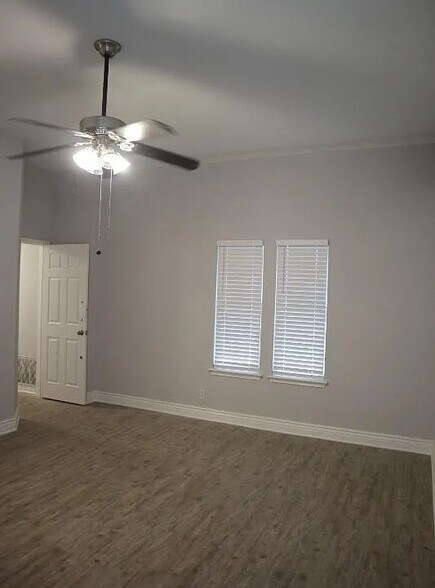 MASTER BEDROOM - 1105 sorrel ct