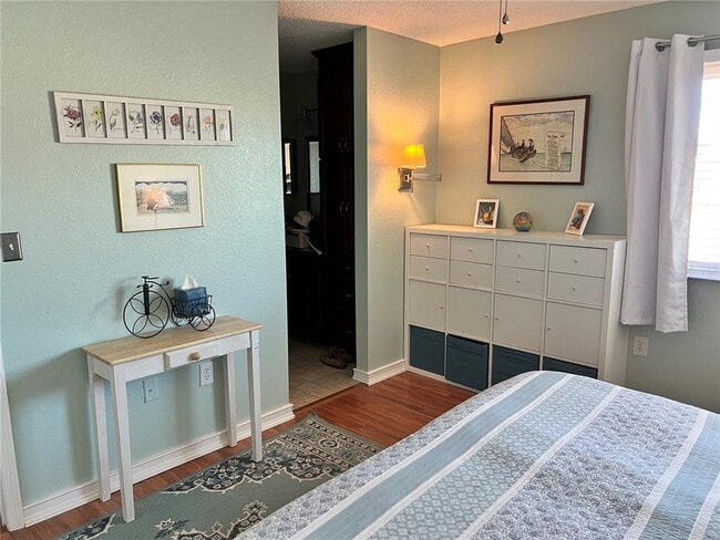 Building Photo - 6257 Cape Hatteras Way NE