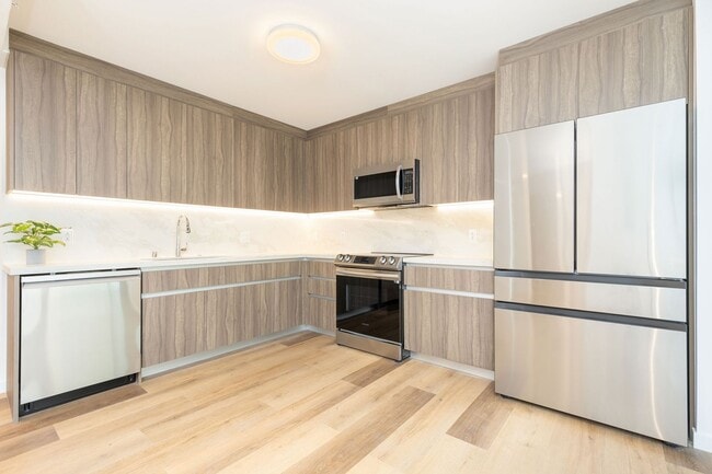 Building Photo - Brand FULLY FURNISHED New 1 Bedroom | 1 Bathroom The Park on Keeamoku