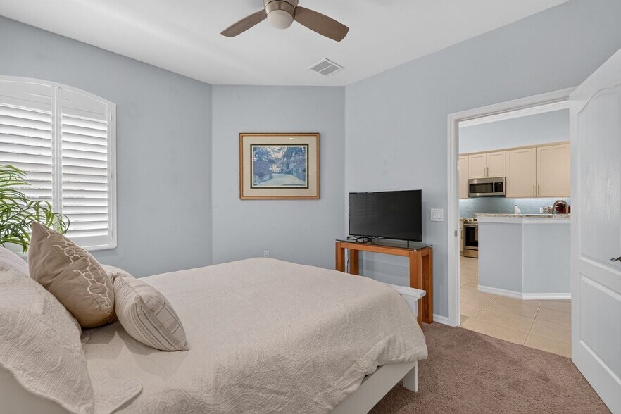 Building Photo - 1285 Sweetwater Cove