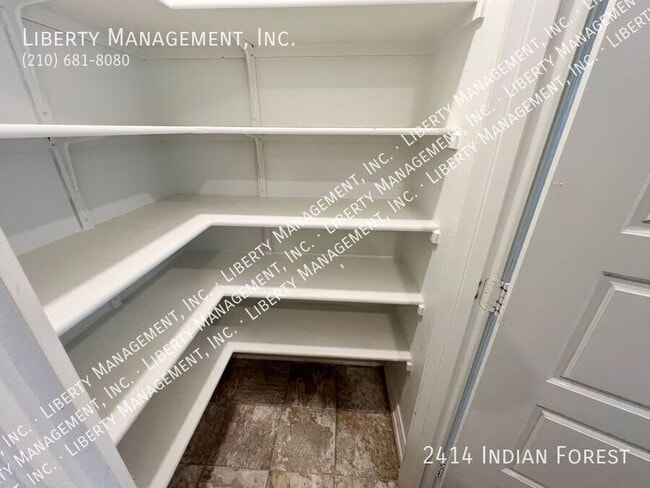 Building Photo - 2414 Indian Frst