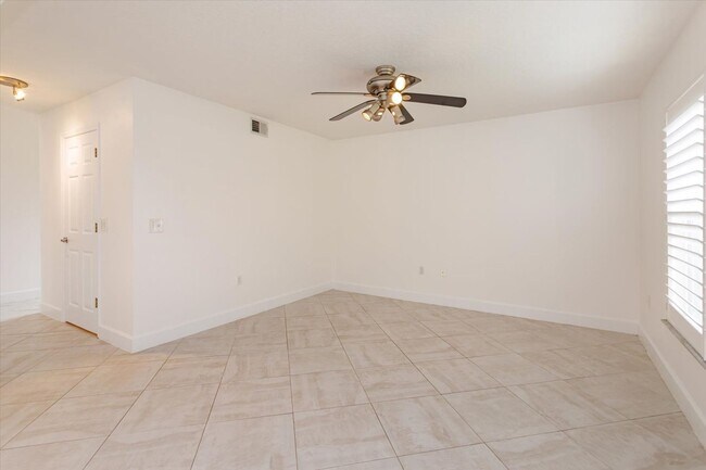 Building Photo - Comfort Meets Style in This Spacious Corner-Lot Home with Bonus Flex Room
