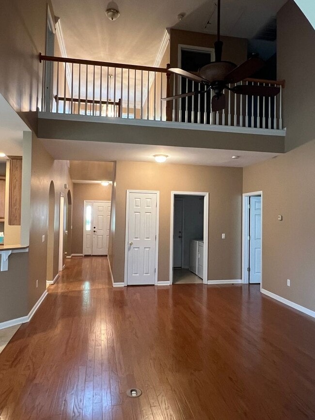 Building Photo - Nice Home in Pinecrest!