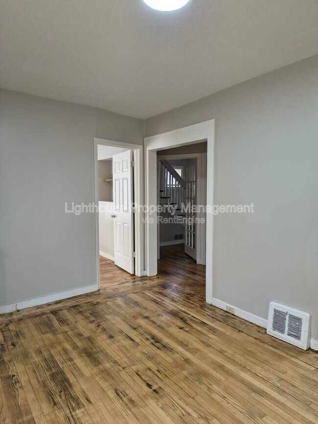 Building Photo - 3041 Lemuel St