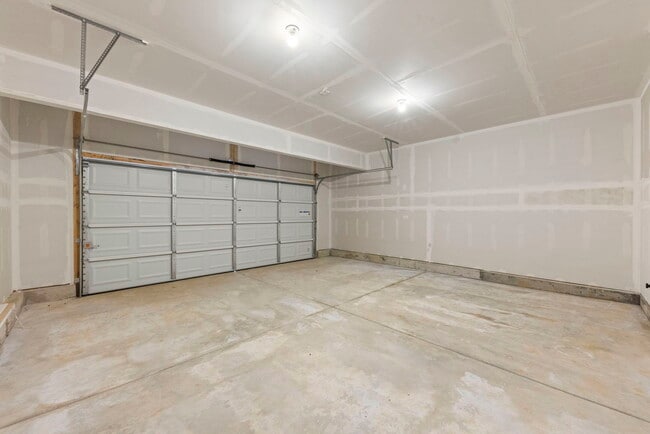 Building Photo - 2416 Tailshot Rd