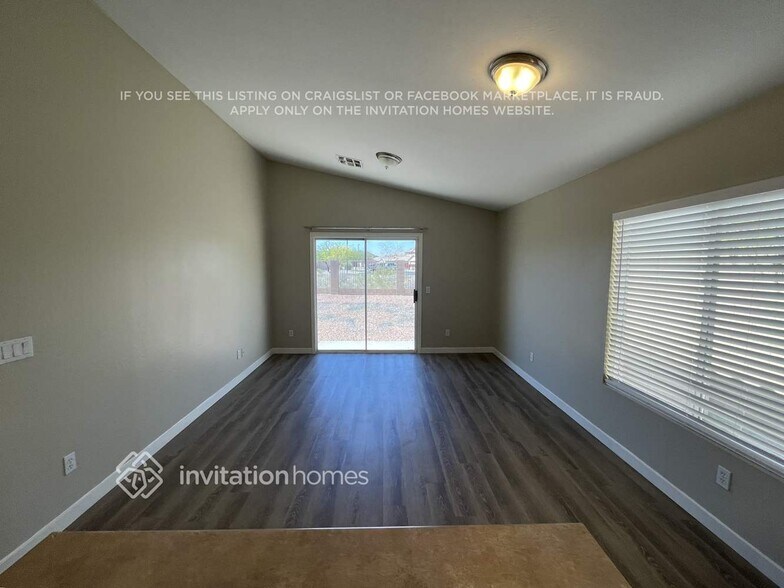 Building Photo - 146 N 223rd Ave