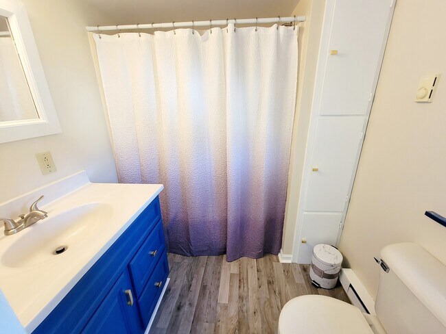 Building Photo - 2115 N 11th St