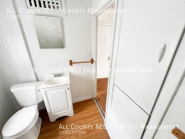 Building Photo - 1180 Murray Ave