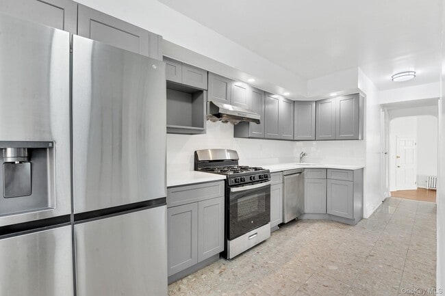 Building Photo - 88-33 Francis Lewis Blvd