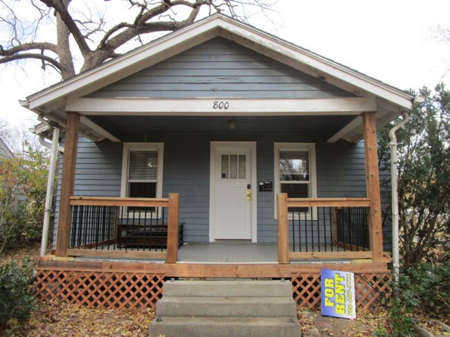 Building Photo - 4 bedroom for JUNE