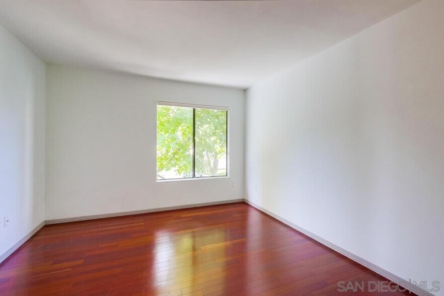 Building Photo - 11161 Camino Ruiz