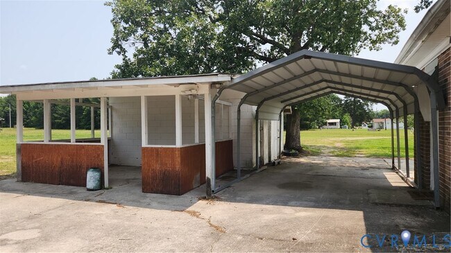 Building Photo - 24816 Sawmill Rd