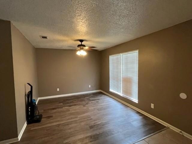 Building Photo - 1620 Beech St