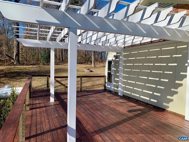 Building Photo - 652 Ivy Hill Ln
