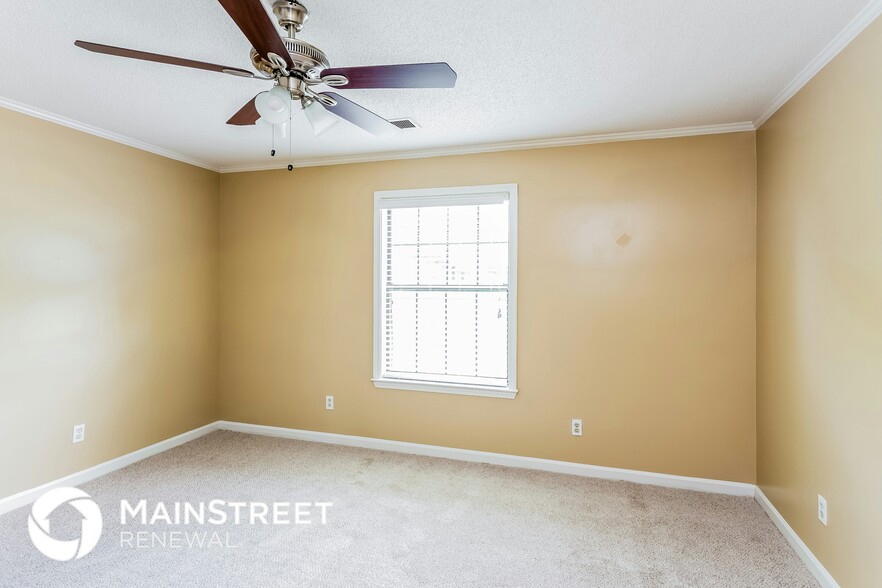 Building Photo - 8251 Lance Cove