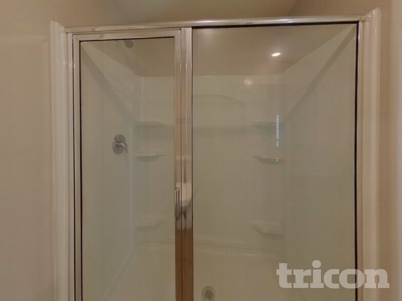 Building Photo - 4354 One Mile Wy