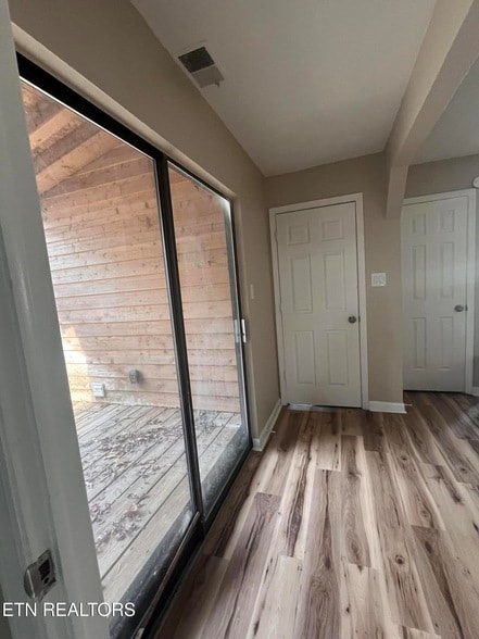 Building Photo - 7666 Chatham Cir NW