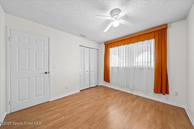 Building Photo - 201 St Lucie Ln