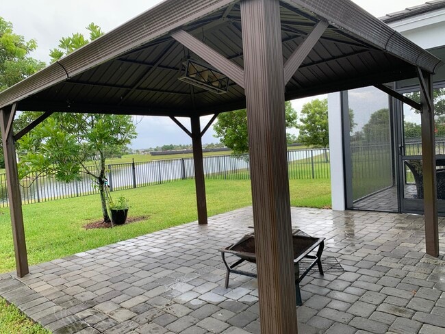 Building Photo - 5420 Quiet Lake Pl
