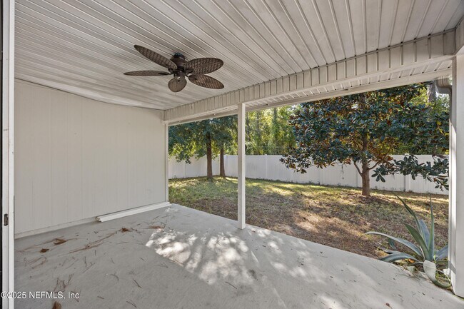 Building Photo - 2772 Bluff Estate Way