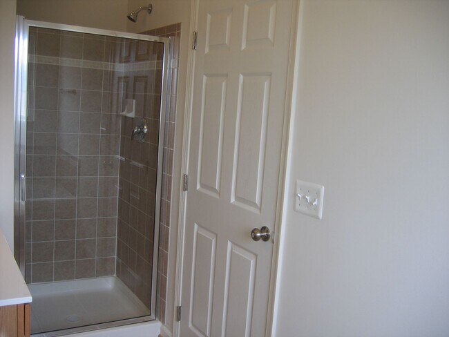 Building Photo - 2386 Abington Dr