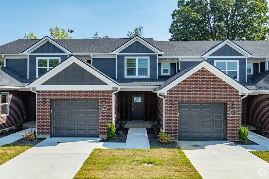 Primary Photo - Hopeful Trace Townhomes