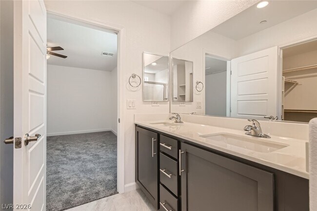 Building Photo - 313 Bay Village Pl