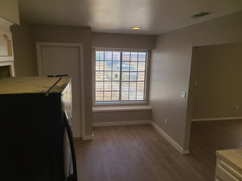 kitchen2 - 8567 Jimson Ave