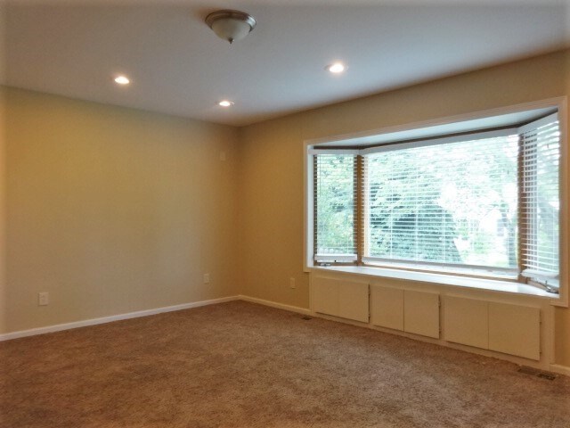 Building Photo - 26316 W Cricket Ct