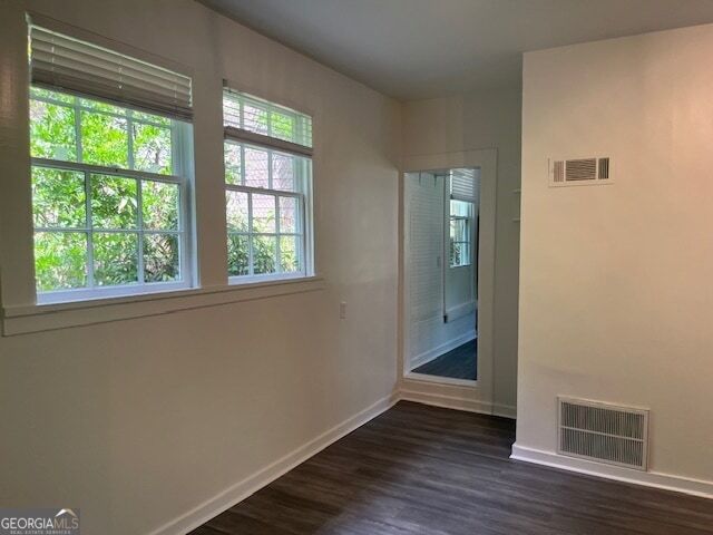 Building Photo - 806 Briarcliff Rd NE