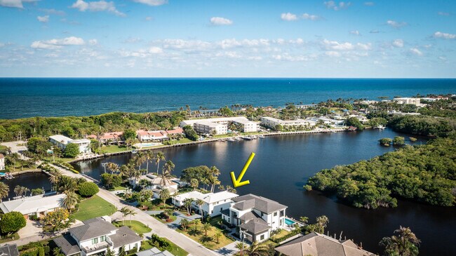 Building Photo - 2 Inlet Cay Dr