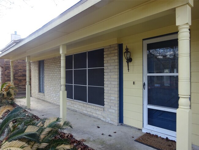 Building Photo - 9631 E Savile Cir