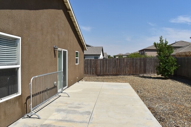Building Photo - 686 Keenan Ct