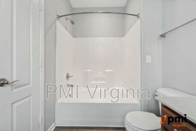 Building Photo - 5317 Warminster Dr