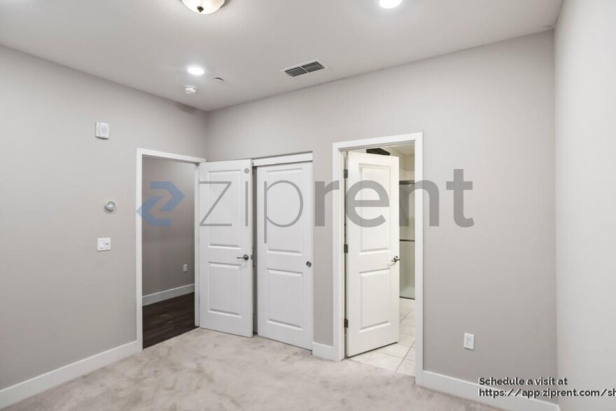 Building Photo - 4062 Kinsale St