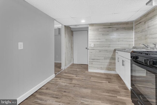 Building Photo - 21705 Great Mills Ln