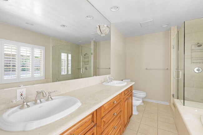 Building Photo - Welcome to this Beautiful Ranch-Style Home...