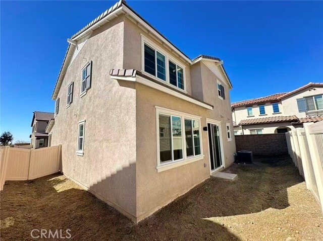 Building Photo - 16052 Montenegro Ln