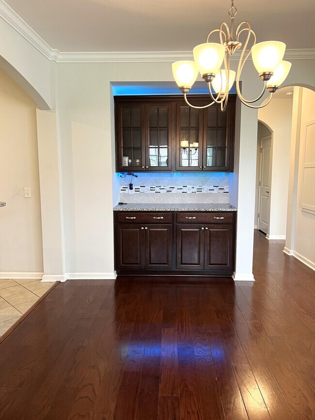 Building Photo - 56 RedWall Cir