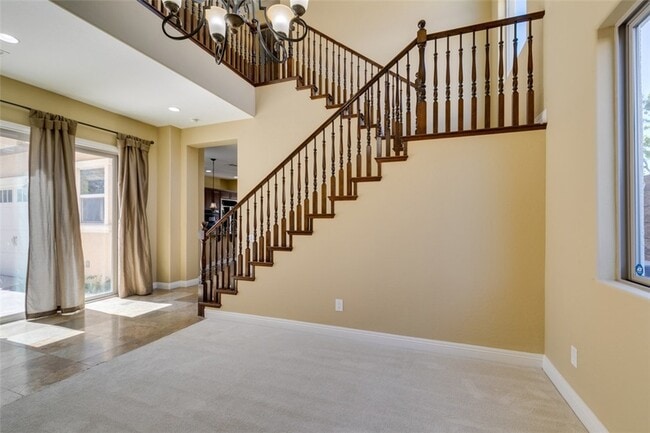 Building Photo - 2713 Cyrano St