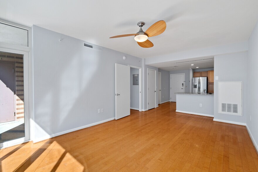 Building Photo - 350 G St SW