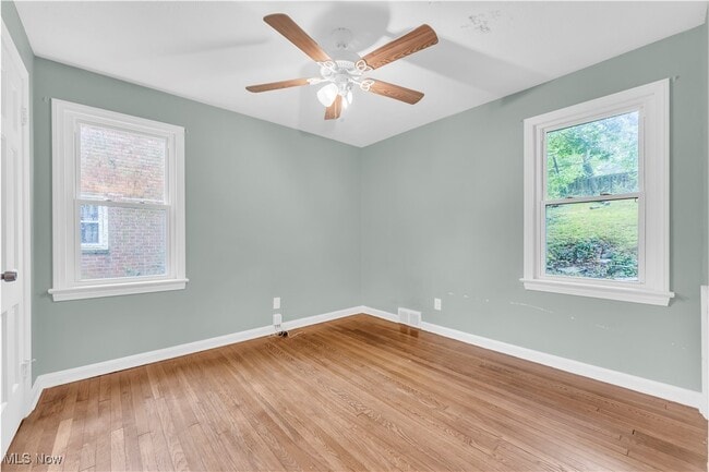 Building Photo - 3528 Meadowbrook Blvd