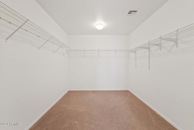 Building Photo - 15410 N 169th Ln