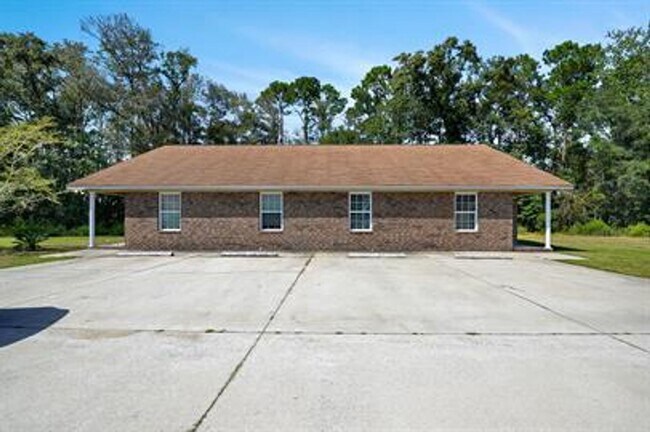 Building Photo - 19 Webb Ct NE