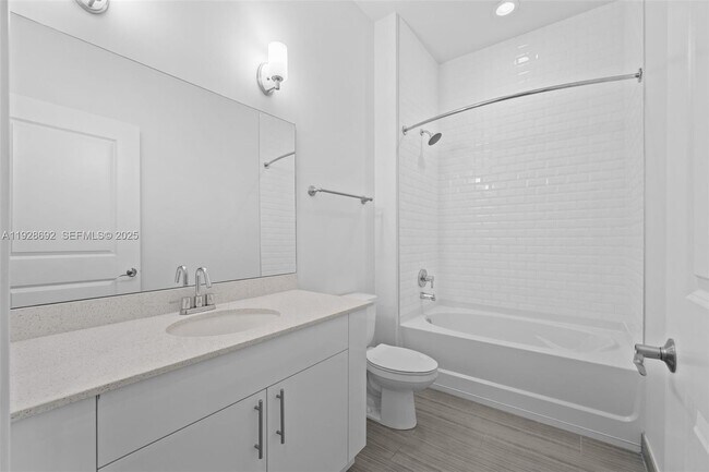 Building Photo - 1776 Polk St