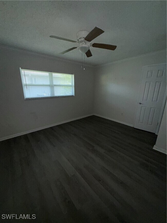 Building Photo - 5820 Algiers St