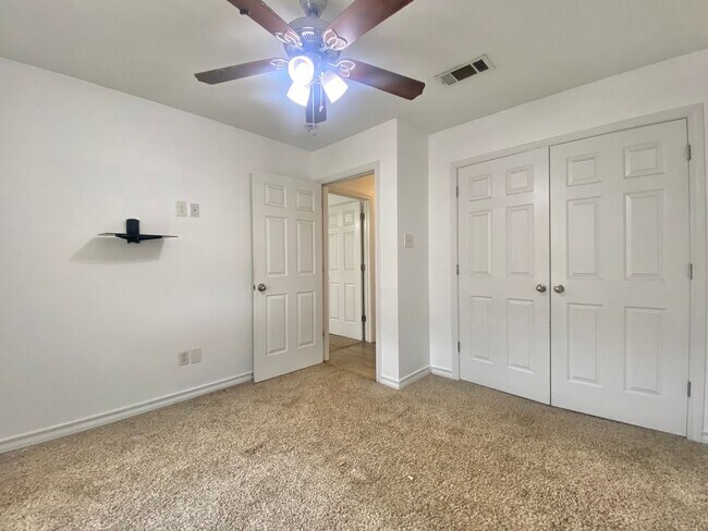 Building Photo - Now available - 4 bed 2 bath 1 car garage now available in Tech Terrace