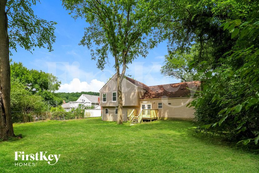 Building Photo - 5621 Willow Twig Ln