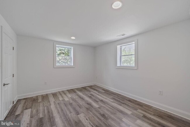 Building Photo - 10213 Duvawn Pl