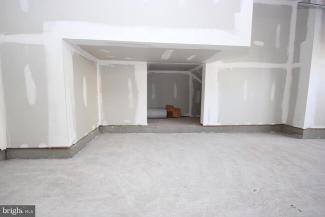 Building Photo - 21517 Willow Breeze Sq